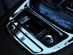 捷豹XJ 2014款 XJL 2.0T 两驱典雅商务版