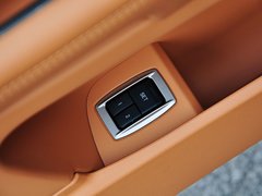 捷豹XF 2014款 XF 2.0T 奢华版