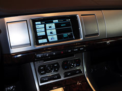 捷豹XF 2014款 XF 2.0T 豪华版