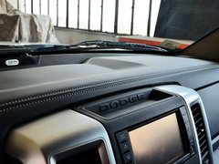 RAM Trucks霸王龙 2014款 Ram1500 5.7L R/T 改装两门版