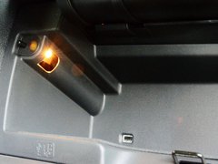 RAM Trucks霸王龙 2014款 Ram1500 5.7L R/T 改装两门版