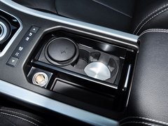 揽胜极光（进口） 2014款 2.0T 5门圣诞限量版 5座