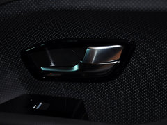 揽胜极光（进口） 2014款 2.0T 5门 耀动版 5座