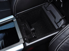 揽胜极光（进口） 2014款 2.0T 5门 耀动版 5座