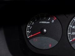 荣威W5 2014款 1.8T 4WD 豪域特装版