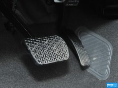 荣威W5 2014款 1.8T 4WD 豪域特装版