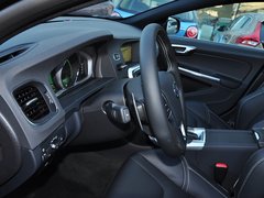 沃尔沃V60 2014款 2.0T T5 个性运动版