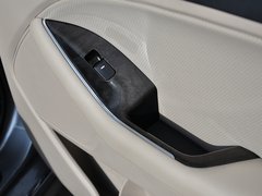 K5凯酷 2014款 2.0L AT LUXURY