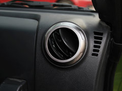 北京BJ40 2014款 2.4L 手动 穿越版
