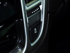 凯迪拉克SRX 2014款 3.0L 豪华型 5座