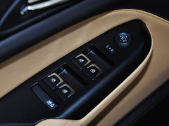 凯迪拉克SRX 2014款 3.0L 豪华型 5座