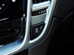 凯迪拉克SRX 2014款 3.0L 豪华型 5座