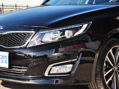 东风悦达起亚  2.0T AT 车辆左前大灯45度视角