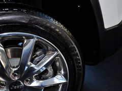 自由光(进口) 2014款 2.4L 自动 豪华版 5座