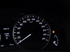 雷克萨斯GS 2014款 300h 2.5L CVT 领先版