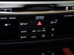 雷克萨斯GS 2014款 300h 2.5L CVT 豪华版