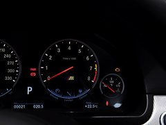 宝马M5 2014款 4.4T DCT 马年限量版