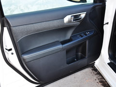 雷克萨斯CT 2014款 200h 1.8L CVT 精英版（双色）