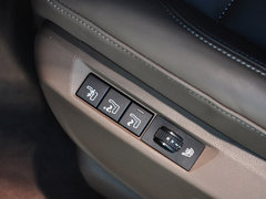 DS 5LS 2014款 1.6T 自动 尊享版 THP200