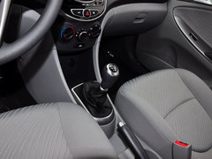 瑞纳 2014款 三厢 1.4L 手动 顶级型TOP