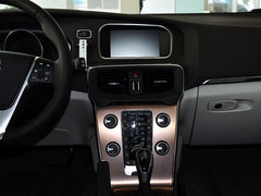 沃尔沃V40 2014款 Cross Country 2.0T T5 AWD 智尊版