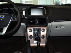 沃尔沃V40 2014款 Cross Country 2.0T T5 AWD 智尊版