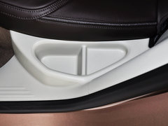 沃尔沃V40 2014款 Cross Country 2.0T T5 AWD 智尊版