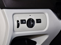 沃尔沃V40 2014款 Cross Country 2.0T T5 AWD 智尊版