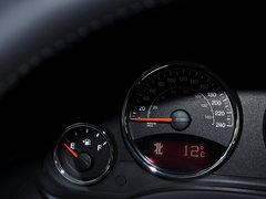 指南者(进口) 2014款 改款 2.0L CVT 两驱精英版 5座