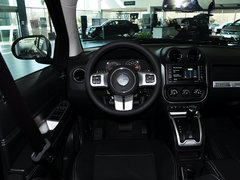 指南者(进口) 2014款 改款 2.0L CVT 两驱精英版 5座