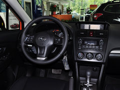 斯巴鲁XV 2014款 2.0i CVT 精英版 5座