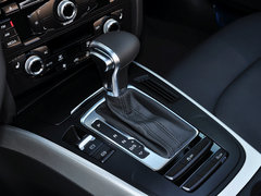 奥迪A5 2014款 45TFSI 2.0T CVT Cabriolet 风尚版