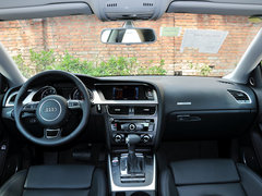 奥迪A5 2014款 45TFSI 2.0T CVT Coupe 风尚版