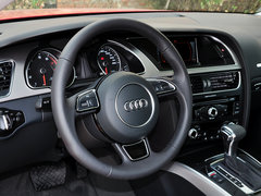 奥迪A5 2014款 45TFSI 2.0T CVT Coupe 风尚版