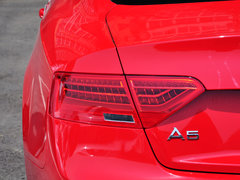 奥迪A5 2014款 45TFSI 2.0T CVT Coupe 风尚版