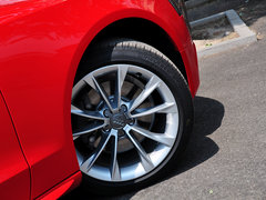 奥迪A5 2014款 45TFSI 2.0T CVT Coupe 风尚版