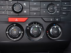 DS 5LS 2014款 1.8L 自动 舒适版 VTi140