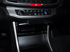 雅阁 2014款 2.0L LX CVT 舒适版