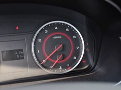 上汽大通MAXUS G10 2014款 2.0T 手动 精英版 7座