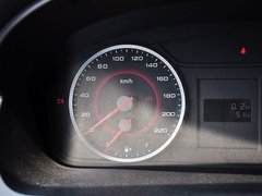 上汽大通MAXUS G10 2014款 2.0T 手动 精英版 7座