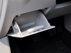 上汽大通MAXUS G10 2014款 2.0T 手动 精英版 7座