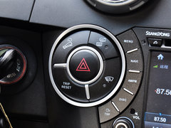爱腾 2014款 2.0T 自动 四驱 豪华柴油版 5座