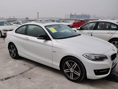 宝马2系（进口） 2014款 220i 2.0T 运动设计套装