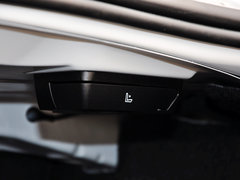 宝马2系（进口） 2014款 220i 2.0T 运动设计套装