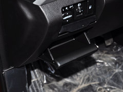 比亚迪S6 2014款 1.5TI 手动 旗舰型 5座