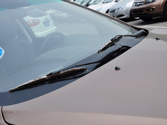 比亚迪S6 2014款 2.0L 手动 精英型 5座