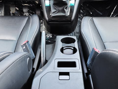 比亚迪S6 2014款 2.0L 手动 尊贵型 5座