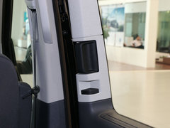 凯路威 2014款 2.0TSI DCT 四驱舒适版 9座