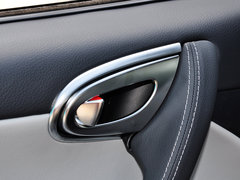 大7 SUV 2014款 2.2T 自动 四驱旗舰型 5座