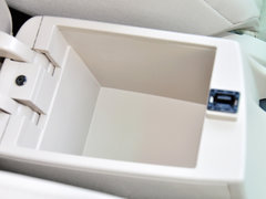 宝骏610 2014款 1.5L 自动 舒适型